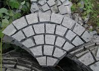 Taille adaptée aux besoins du client de coupe de résistance à la corrosion de tuiles de pierre de granit de plancher