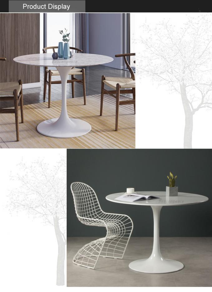 Table de salle à manger supérieure de marbre blanche avec à base métallique pour le salon